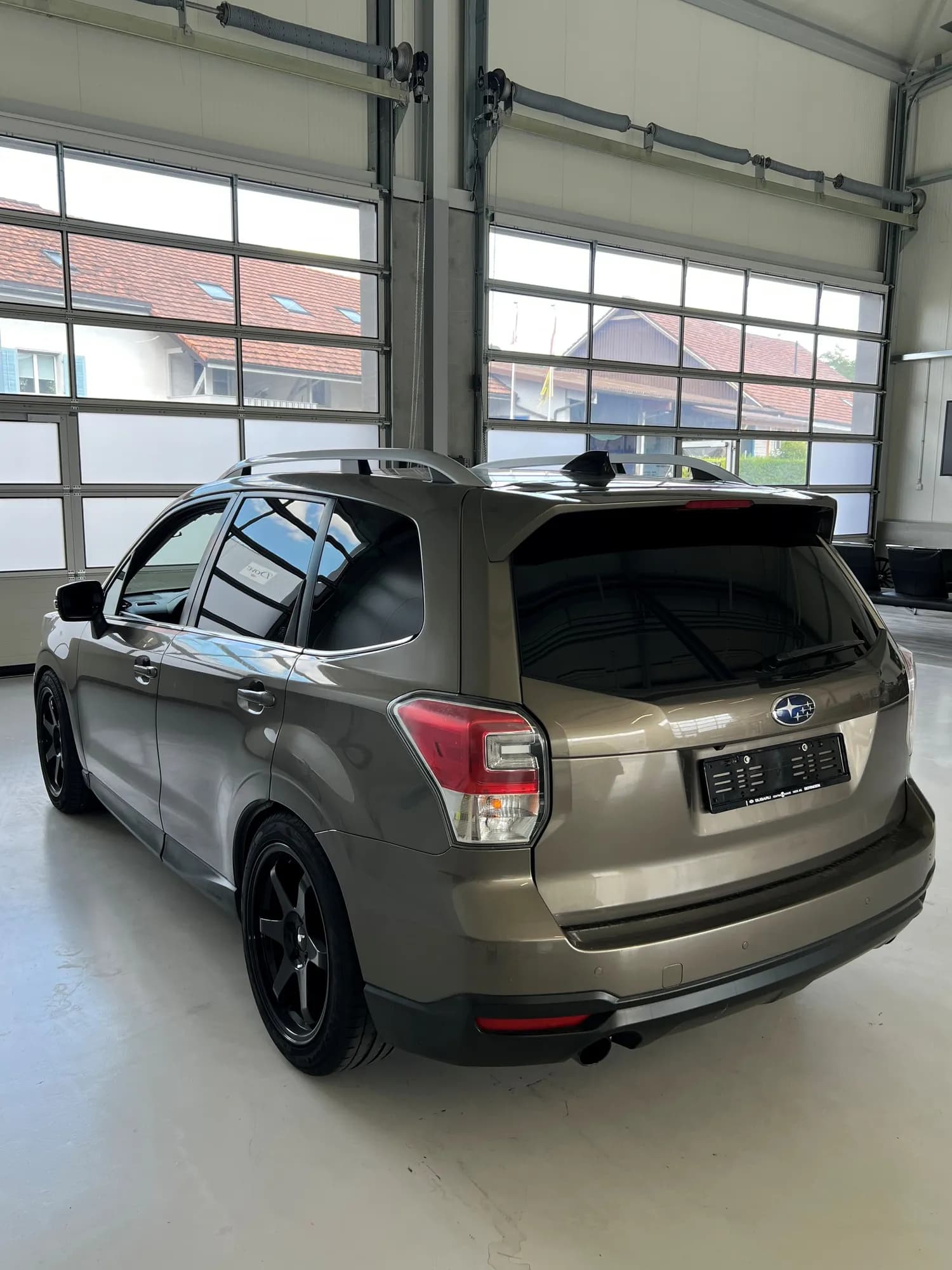Subaru Forester mit getönten Scheiben